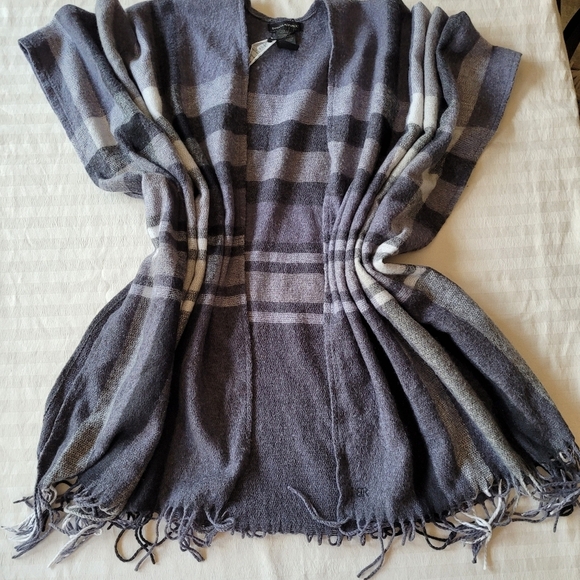 Banana Republic Tops - Banana Republic Charcoal Knit Poncho